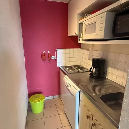 Apartment 3 Pieces Au Pied Des Pistes Avec Balcon, 2 *